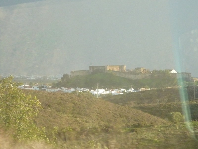 Kindlus enne Vila Real de Santo Antonio't
